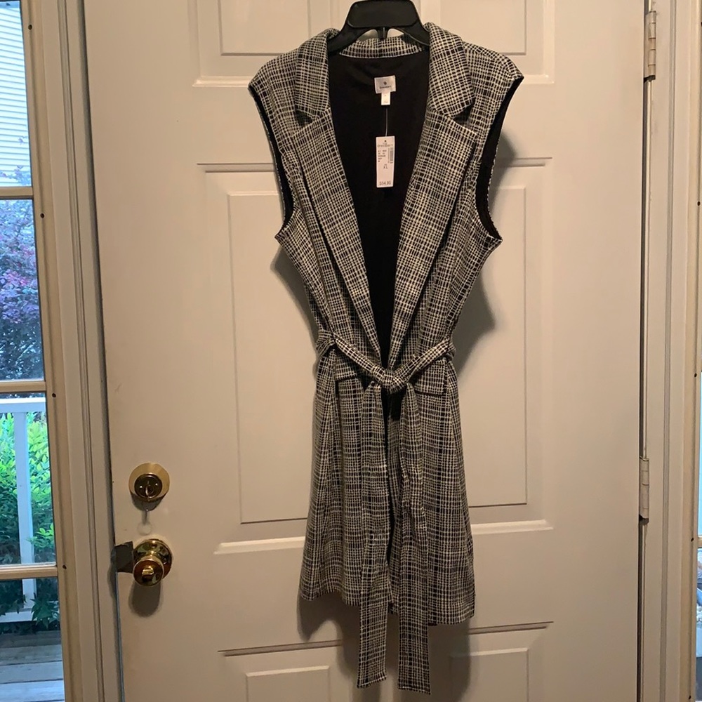 NWT Dress Barn plaid vest with pockets